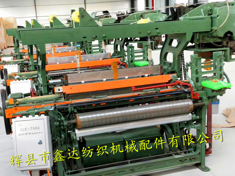 小型自動(dòng)多臂織布機
